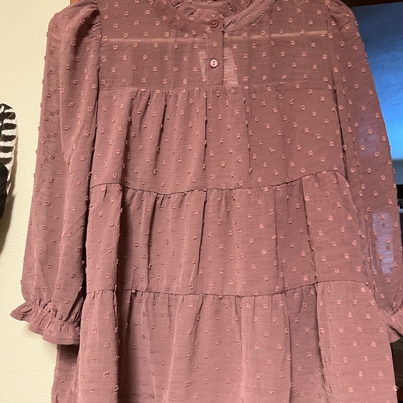 Cute little top would be perfect for Easter church or spring break - Picture 3 of 7